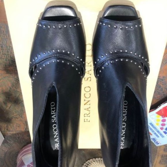 Franco Sarto Shoes - Picture 2 of 3